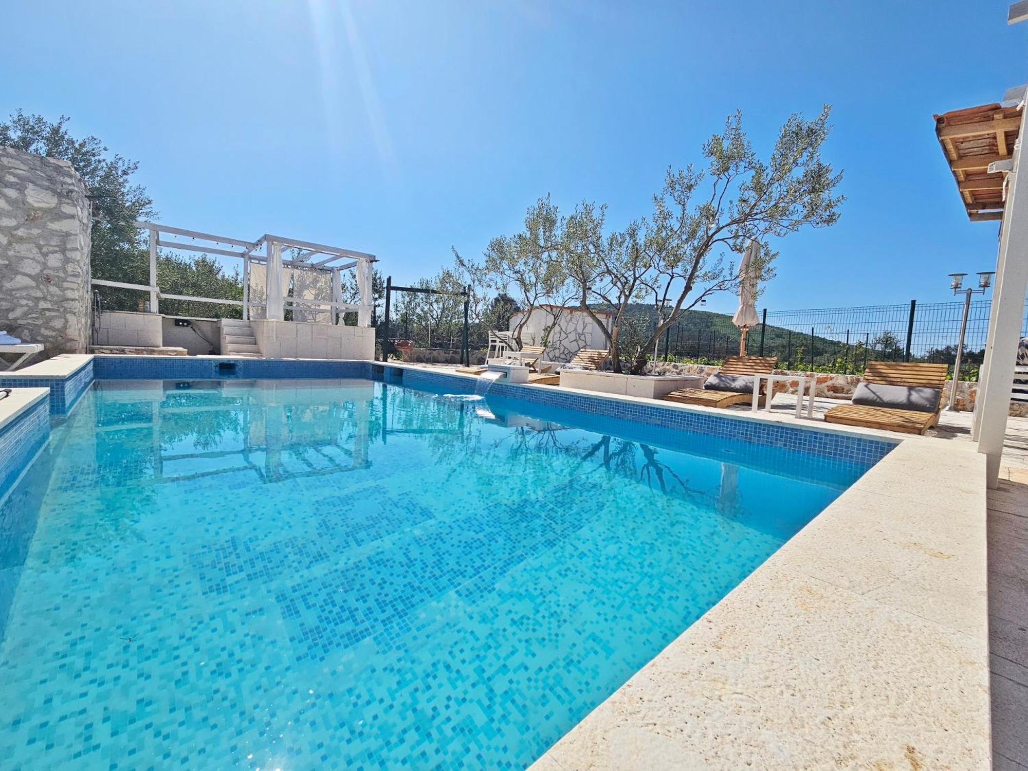 Flamingo - House With Private Pool Βίλα Gornji Seget Εξωτερικό φωτογραφία