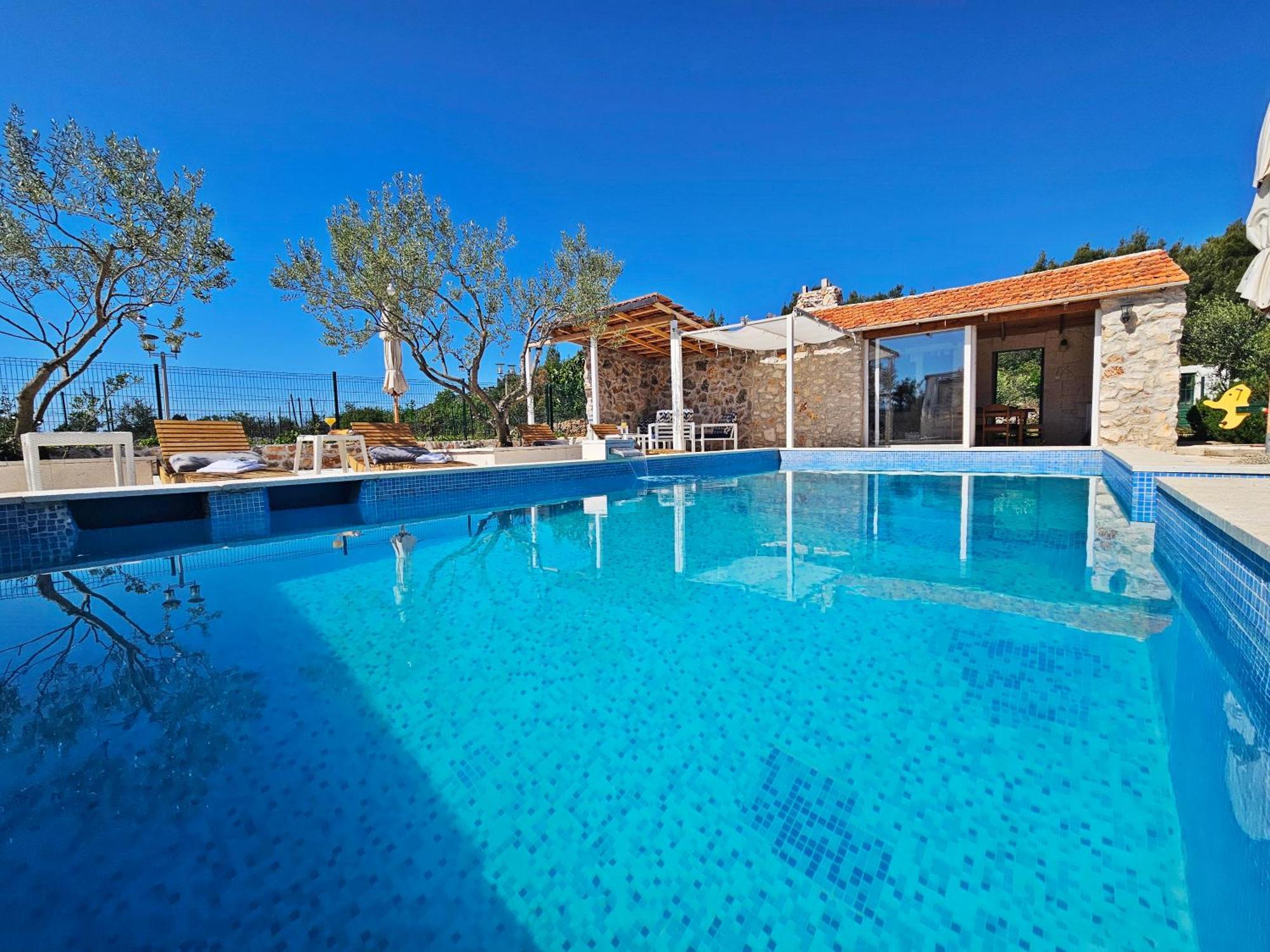Flamingo - House With Private Pool Βίλα Gornji Seget Εξωτερικό φωτογραφία